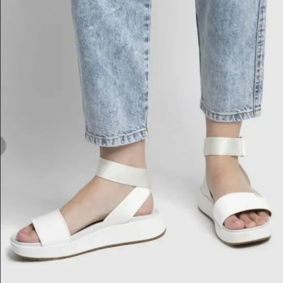 UGG White Lennox Platform Sandal Ankle Wrap Size 8 - Picture 1 of 8